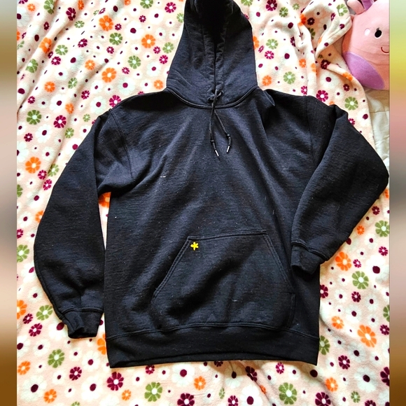 Gildan black hoodie - size medium - Picture 1 of 3